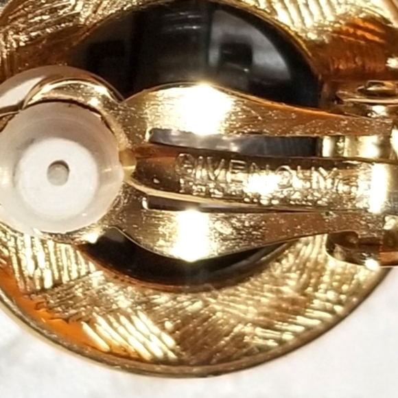 LOGO GIVENCHY Paris New York Vintage Button Earrings - Picture 4 of 5